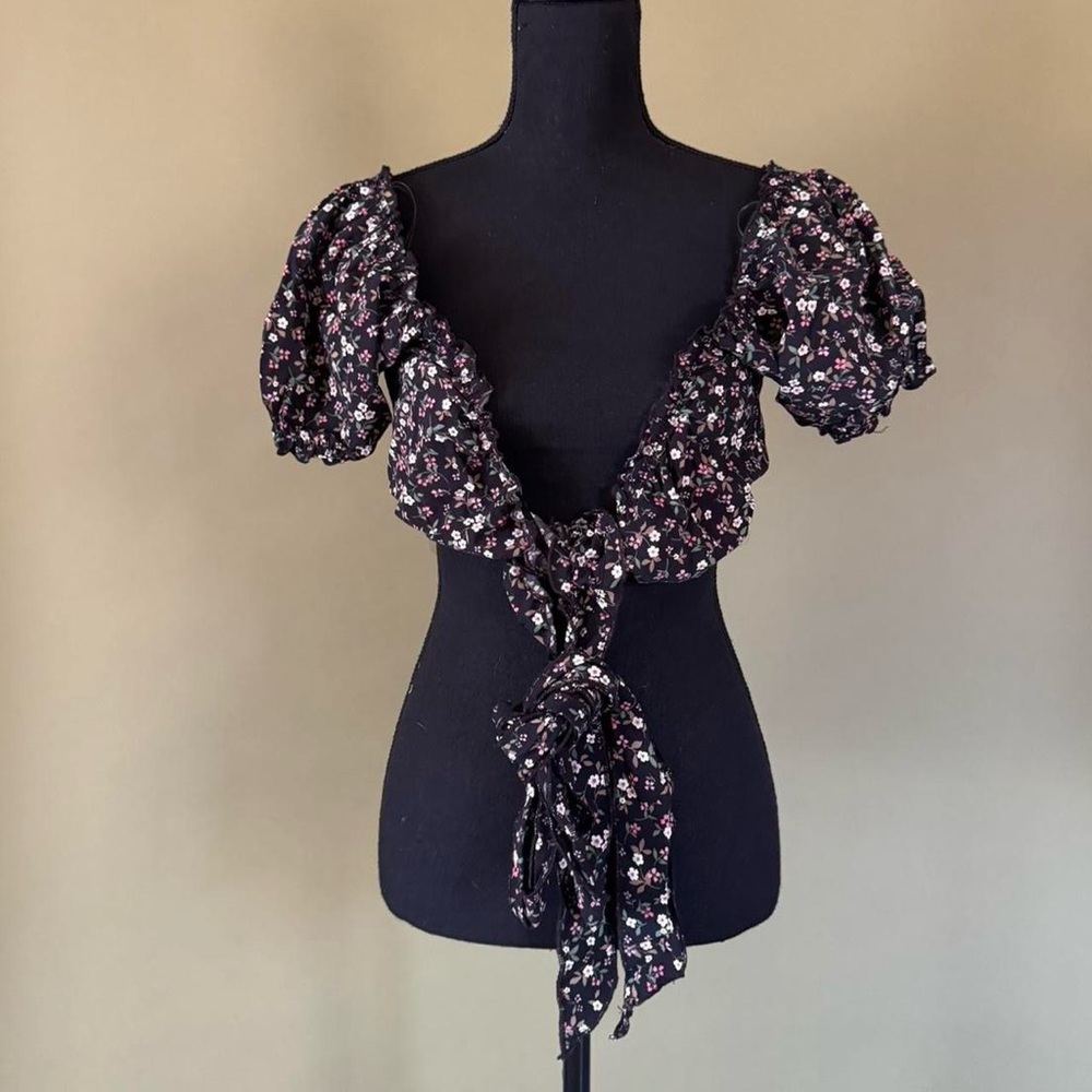 Floral cottage crop top